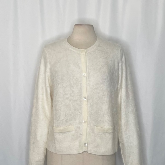 NWT!! J. CREW Brushed Cashmere Cropped Cardigan Sweater Warm Ivory X-Large - Picture 4 of 16